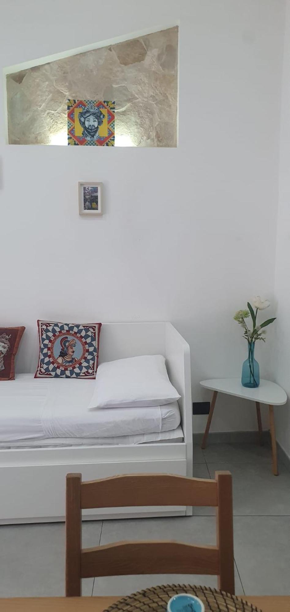Casa Giniusa Central Studio Катания Экстерьер фото
